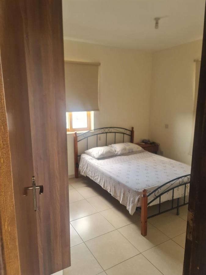 Apartamento Top Floor 1 Bdrm Aprtrmnt Dromolaxia Exterior foto