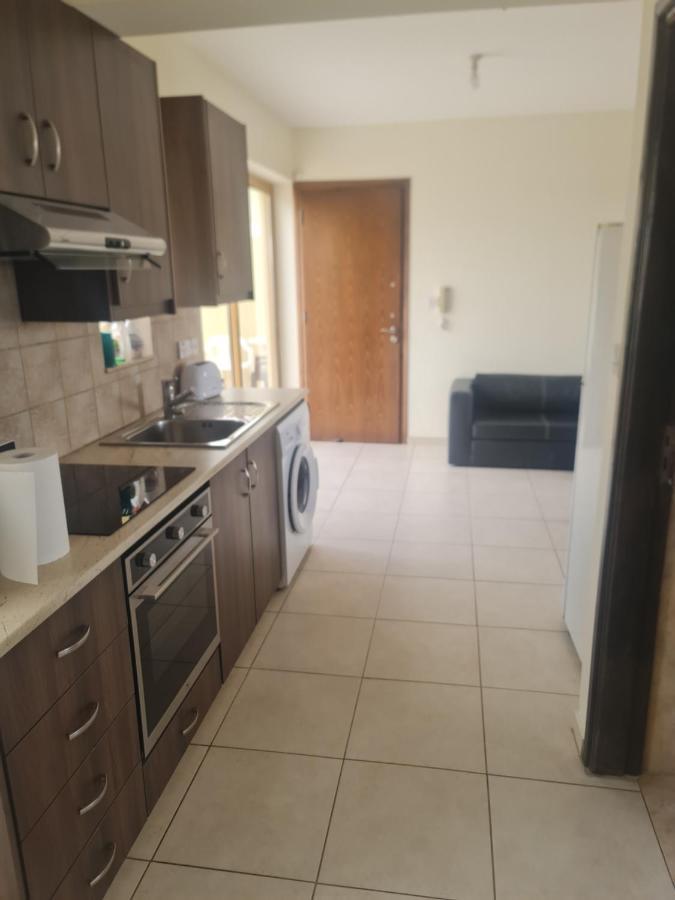 Apartamento Top Floor 1 Bdrm Aprtrmnt Dromolaxia Exterior foto
